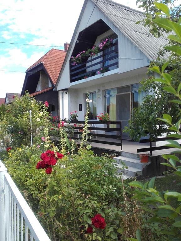 Janos Nyaralo Villa Balatonmáriafürdő Eksteriør bilde
