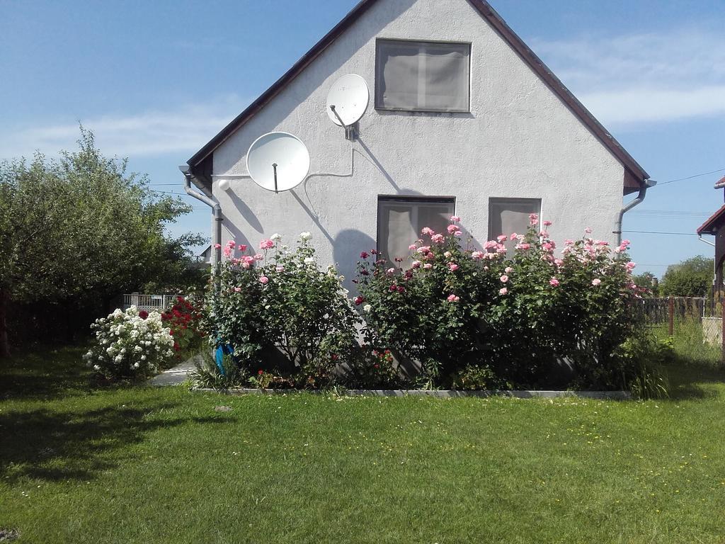 Janos Nyaralo Villa Balatonmáriafürdő Eksteriør bilde